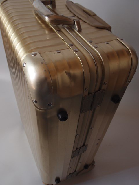 リモワ RIMOWA トパーズゴールド2輪 TOPAS 916.63 中古スーツ